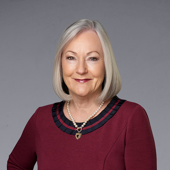 Amanda Jones
